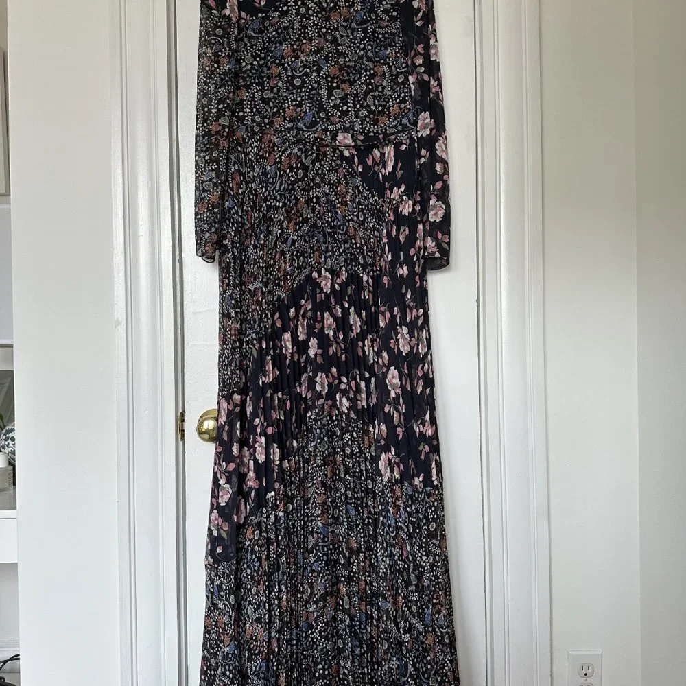 Mikael Aghal Pleated Floral-Print Crinkled Georgette Gown Midnight Blue Size 10 - Picture 7 of 7